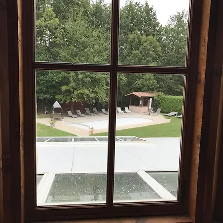 Le Castrum Hotel Villeneuve-dʼOlmes