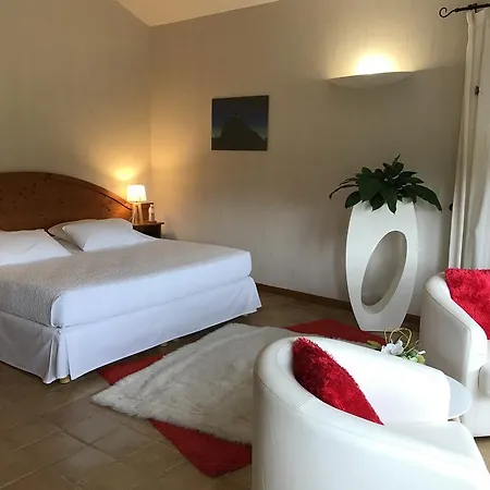 Le Castrum Villeneuve-dʼOlmes