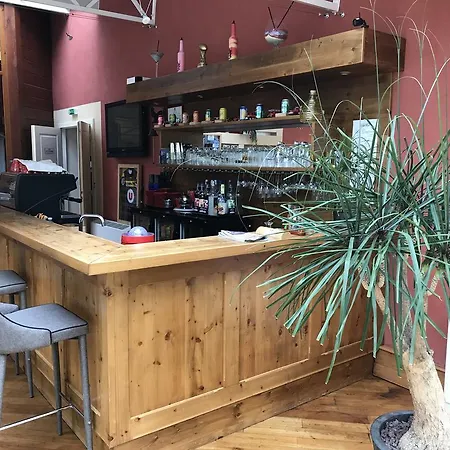 Le Castrum 4* Villeneuve-dʼOlmes