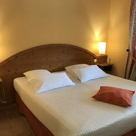 Le Castrum 4* Villeneuve-dʼOlmes