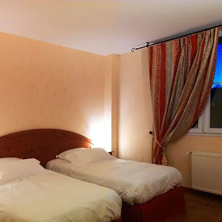 Le Castrum Villeneuve-dʼOlmes