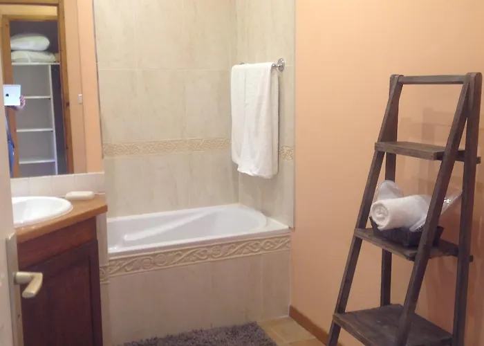 Le Castrum Villeneuve-dʼOlmes